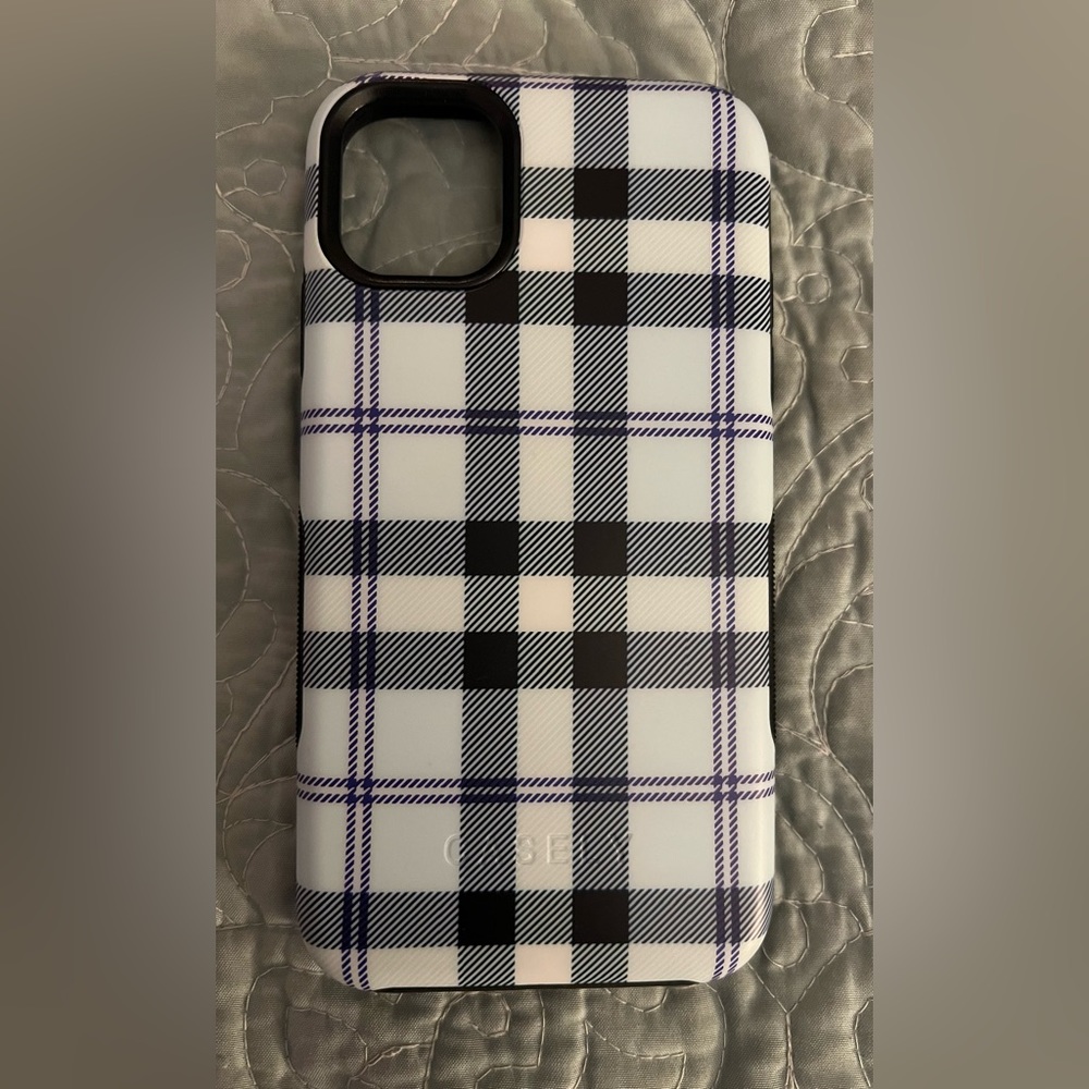 Casely | iPhone 11 case (EUC)
